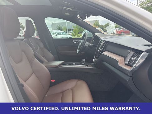 Certified 2023 Volvo XC60 B5 Plus w/ Protection Package Premier image 9
