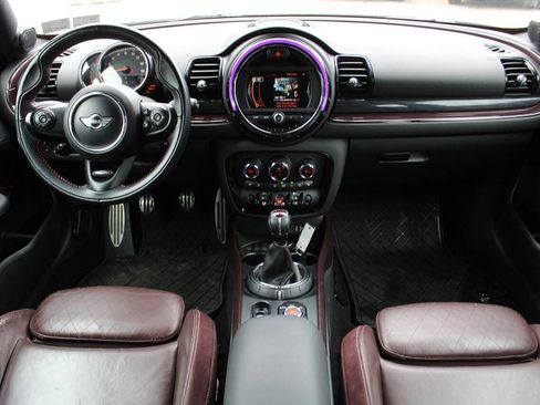Used 2016 MINI Cooper Clubman S image 11
