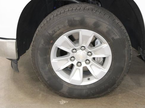 Used 2022 Chevrolet Silverado 1500 W/T RWD image 34
