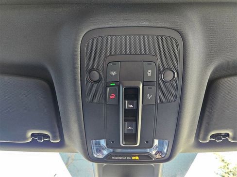 New 2025 Audi Q3 2.0T Premium Plus image 18