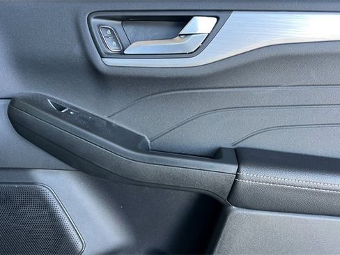 Used 2023 Ford Escape SE w/ PHEV Premium Package image 20