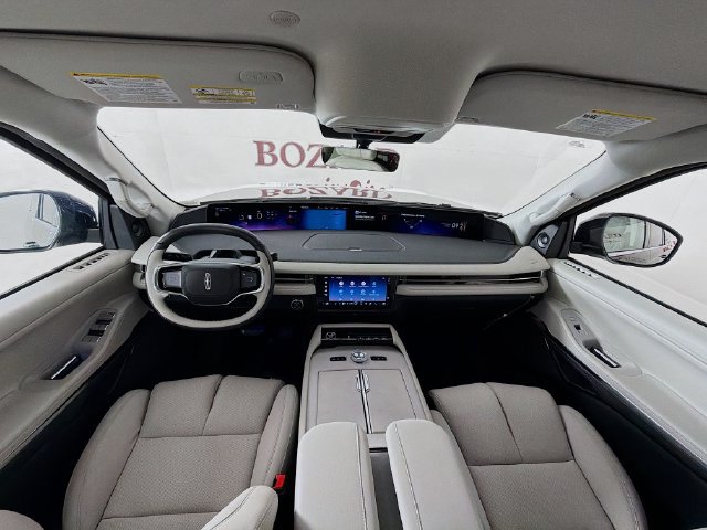 New 2026 Lincoln Navigator Premiere AWD/4WD image 27