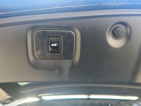 Used 2015 Nissan Pathfinder SL image 50