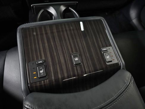 Used 2014 Lexus LS 460 AWD w/ Comfort Package image 18