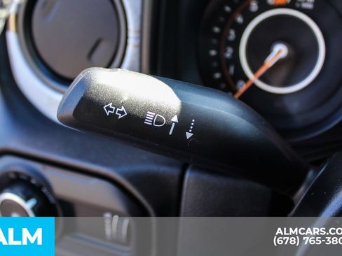 Used 2025 Jeep Wrangler Unlimited Sport AWD/4WD image 23
