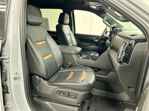 Used 2024 GMC Sierra 2500 AT4 w/ Technology Package image 21