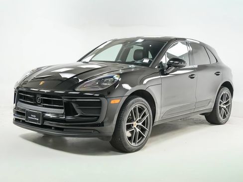 Used 2026 Porsche Macan AWD/4WD image 1