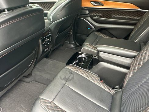 Used 2023 Jeep Grand Cherokee L Summit image 13