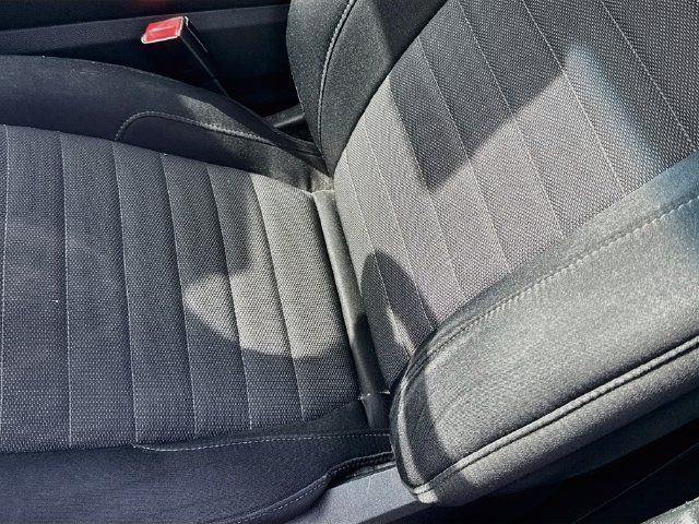 Used 2020 Ford Edge SE AWD/4WD image 25