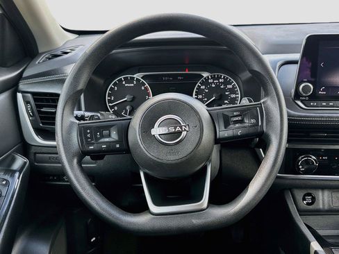 Used 2024 Nissan Rogue S FWD image 15