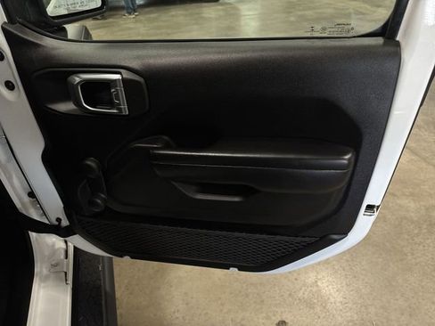 Used 2021 Jeep Wrangler Sport AWD/4WD image 24