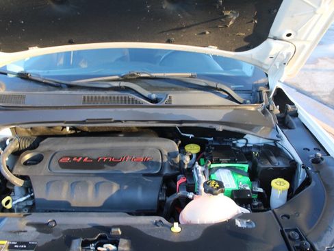 Used 2018 Jeep Compass Limited image 15