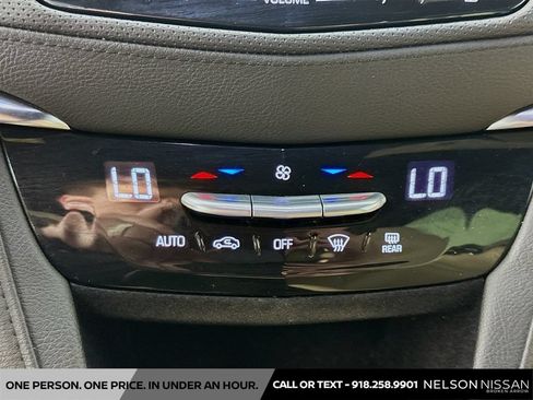 Used 2017 Cadillac XT5 FWD image 15