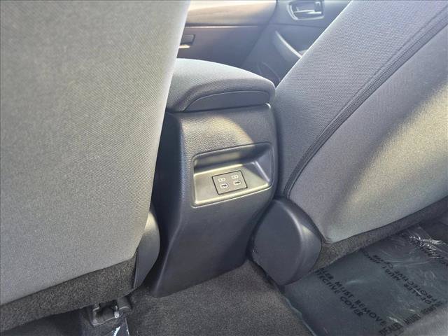 Used 2025 Toyota Corolla LE FWD image 22