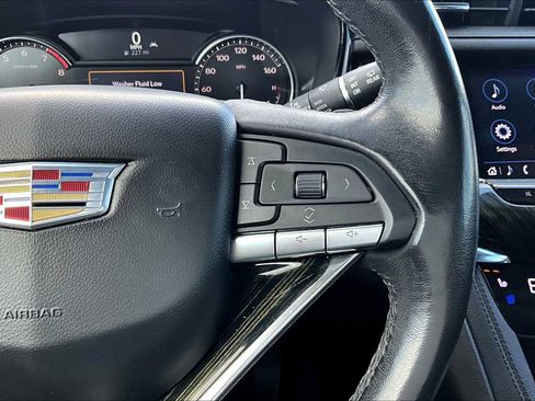 Used 2021 Cadillac XT6 Premium Luxury image 47