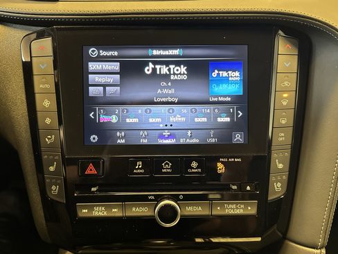 New 2025 INFINITI QX55 Essential image 16