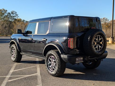 Used 2025 Ford Bronco Badlands image 7