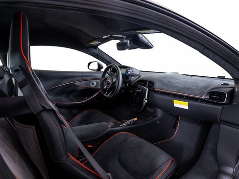 New 2026 McLaren Artura RWD image 21