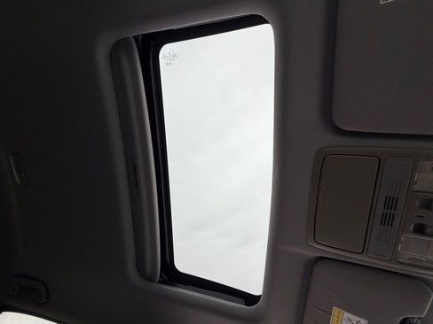 Used 2020 Honda CR-V EX image 12