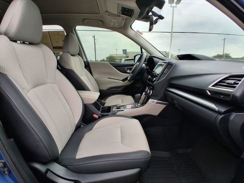 Used 2024 Subaru Forester Premium AWD/4WD image 10