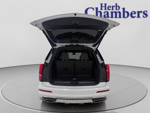 Certified 2024 Cadillac XT6 Premium Luxury image 7