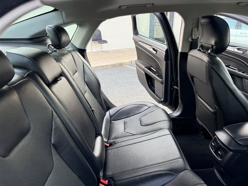 Used 2015 Ford Fusion Titanium AWD/4WD image 20