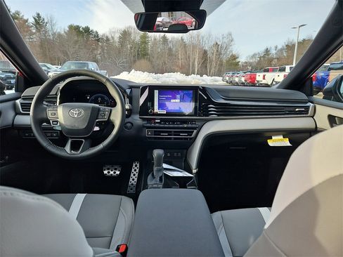 New 2026 Toyota Camry Hybrid image 7