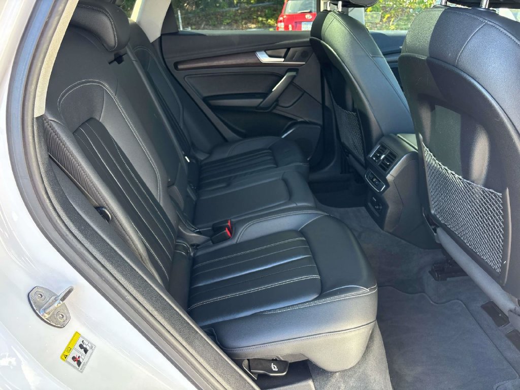 Used 2021 Audi Q5 2.0T Premium w/ Convenience Package AWD/4WD image 18