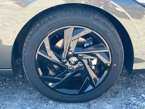 New 2026 Hyundai Elantra SEL Sport Premium FWD image 6