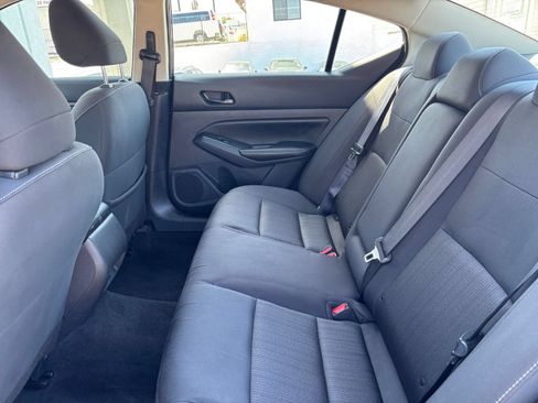 Used 2025 Nissan Altima 2.5 SV FWD image 25