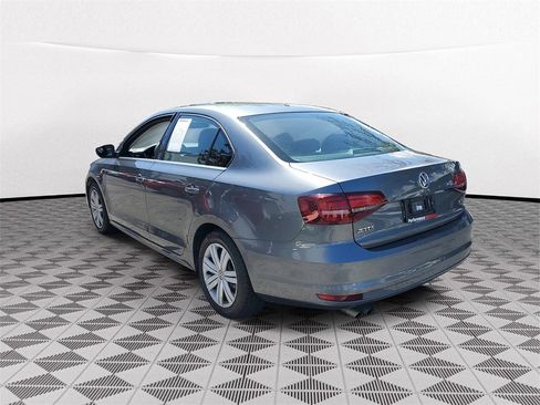 Used 2017 Volkswagen Jetta S w/ Jetta S Cold Weather Package image 3