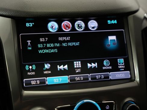 Used 2018 Chevrolet Cruze LT w/ Sun And Sound Package FWD image 20