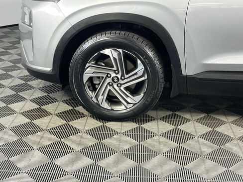 Used 2023 Hyundai Santa Fe SEL image 11