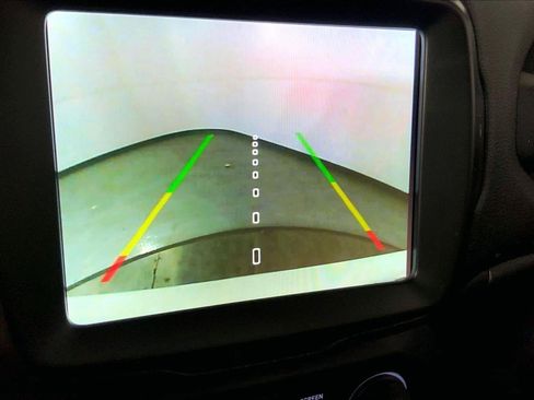 Used 2023 Jeep Renegade Latitude AWD/4WD image 21