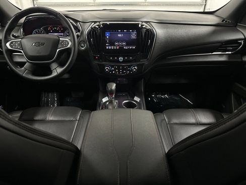 Used 2023 Chevrolet Traverse RS image 22
