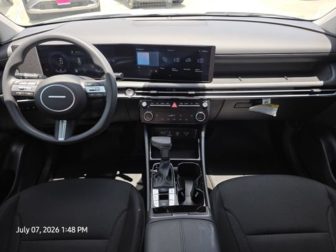Used 2026 Hyundai Tucson SEL FWD image 11