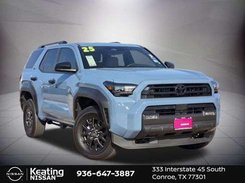 Used 2025 Toyota 4Runner SR5 RWD image 3