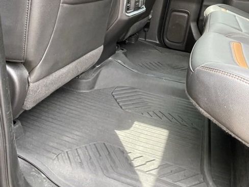 Used 2020 GMC Sierra 1500 AT4 w/ AT4 Premium Package image 25