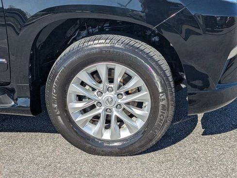 Used 2018 Lexus GX 460 Premium w/ Premium Package image 10