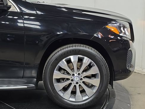 Used 2017 Mercedes-Benz GLS 450 4MATIC image 11