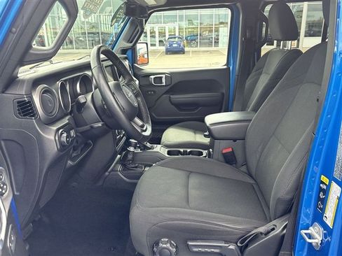 Used 2023 Jeep Wrangler Unlimited Sport AWD/4WD image 18
