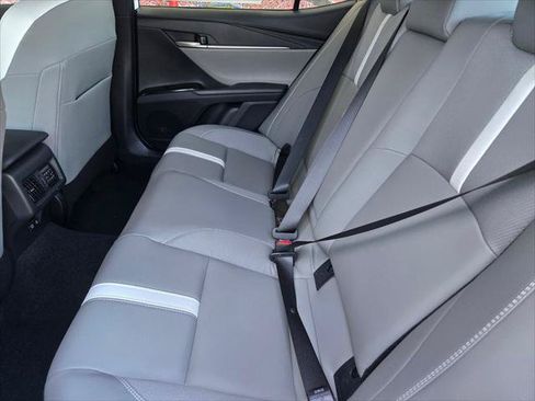 Used 2026 Toyota Camry SE FWD image 11