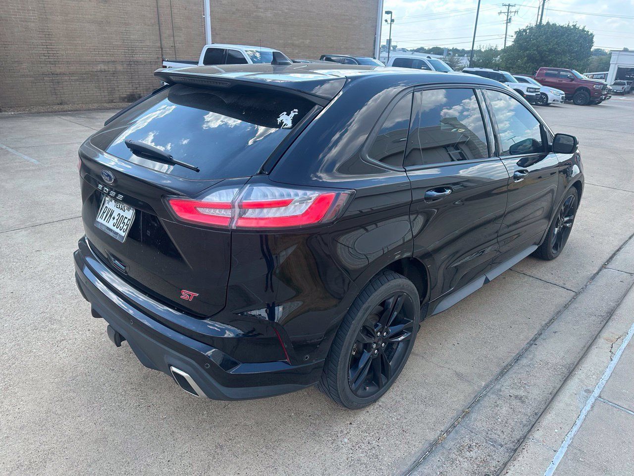 Used 2022 Ford Edge ST w/ Equipment Group 401A AWD/4WD image 4