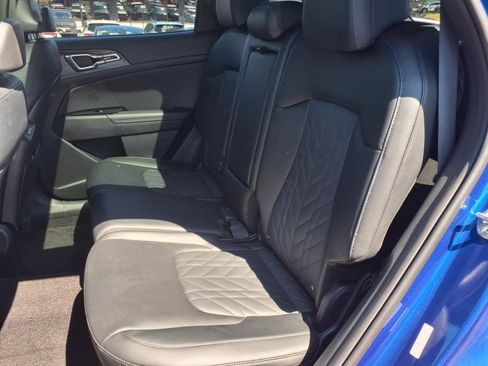Certified 2023 Kia Sportage X-Line w/ X-Line Premium Package image 8