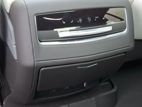 Certified 2025 Cadillac Escalade Sport Platinum w/ LPO, Floor Liner Package image 9