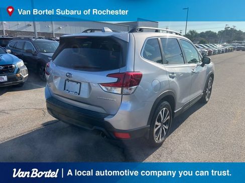 Certified 2023 Subaru Forester Limited AWD/4WD image 5
