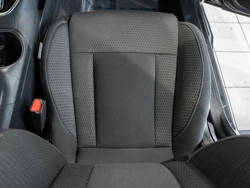 Used 2023 Subaru Outback Premium image 33