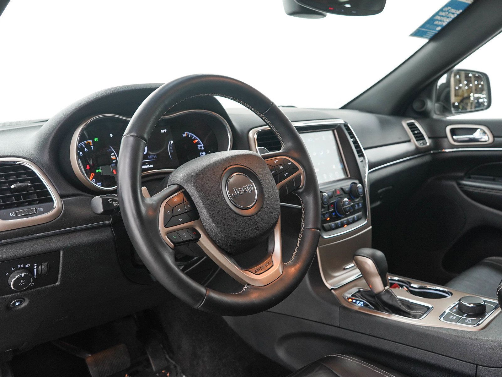 Used 2017 Jeep Grand Cherokee Limited AWD/4WD image 24