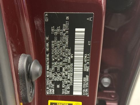 Used 2014 Toyota Highlander XLE image 25