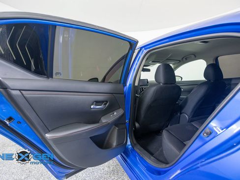 Used 2024 Nissan Sentra SR FWD image 25